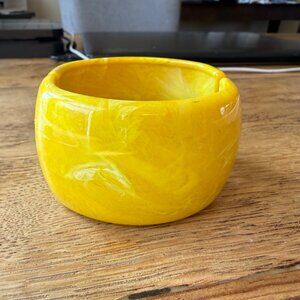 Vintage Yellow Marbled Hinged Wide Bangle Bracelet